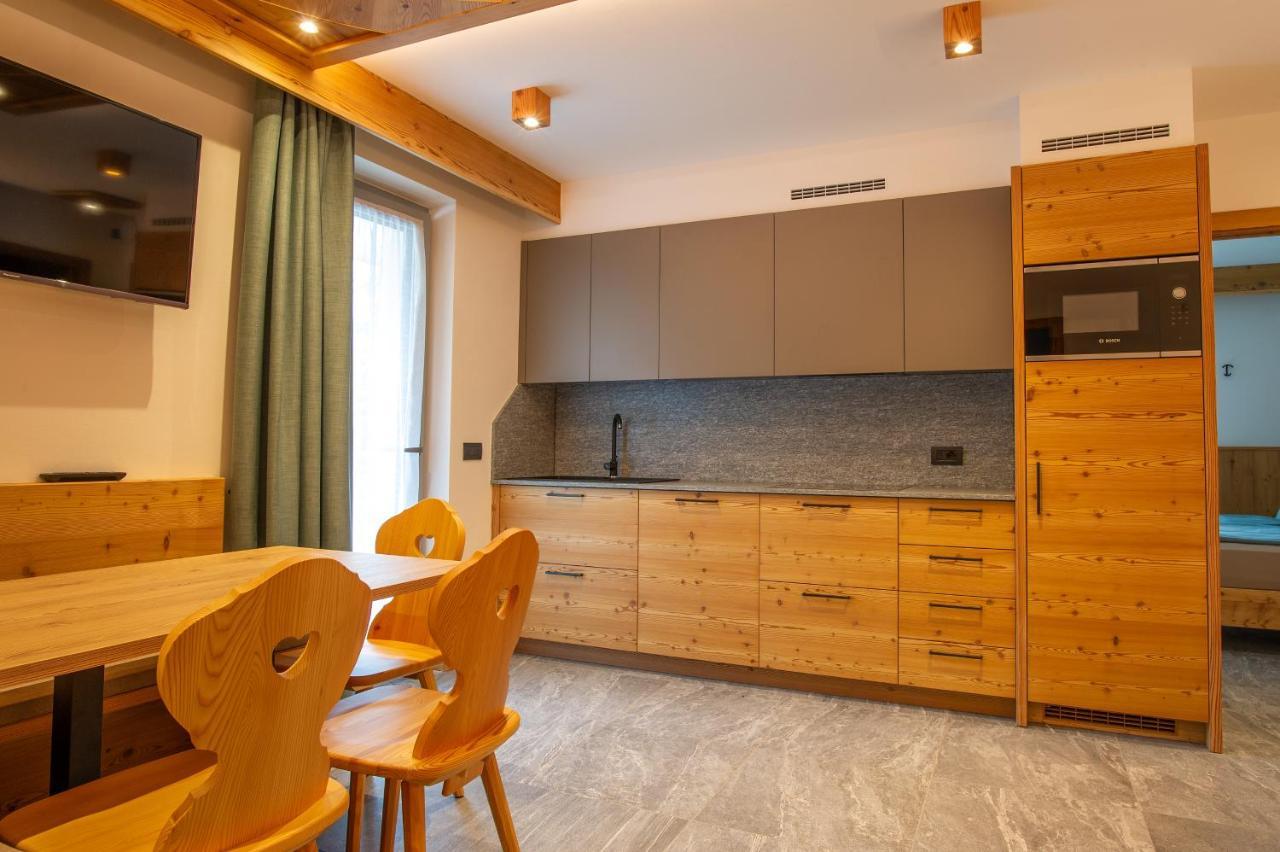 Dolomites Chalet Wolf Molveno Eksteriør bilde