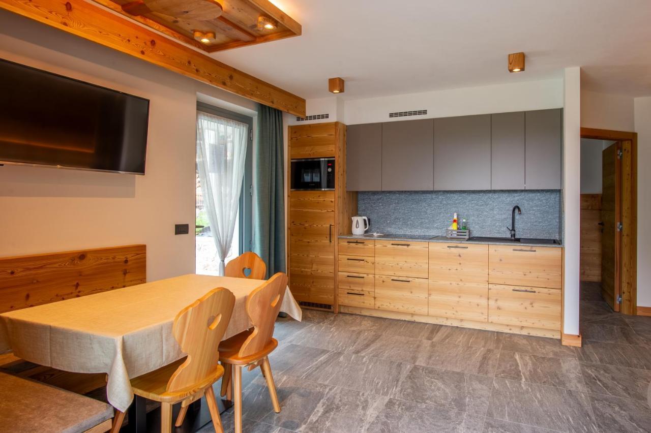 Dolomites Chalet Wolf Molveno Eksteriør bilde
